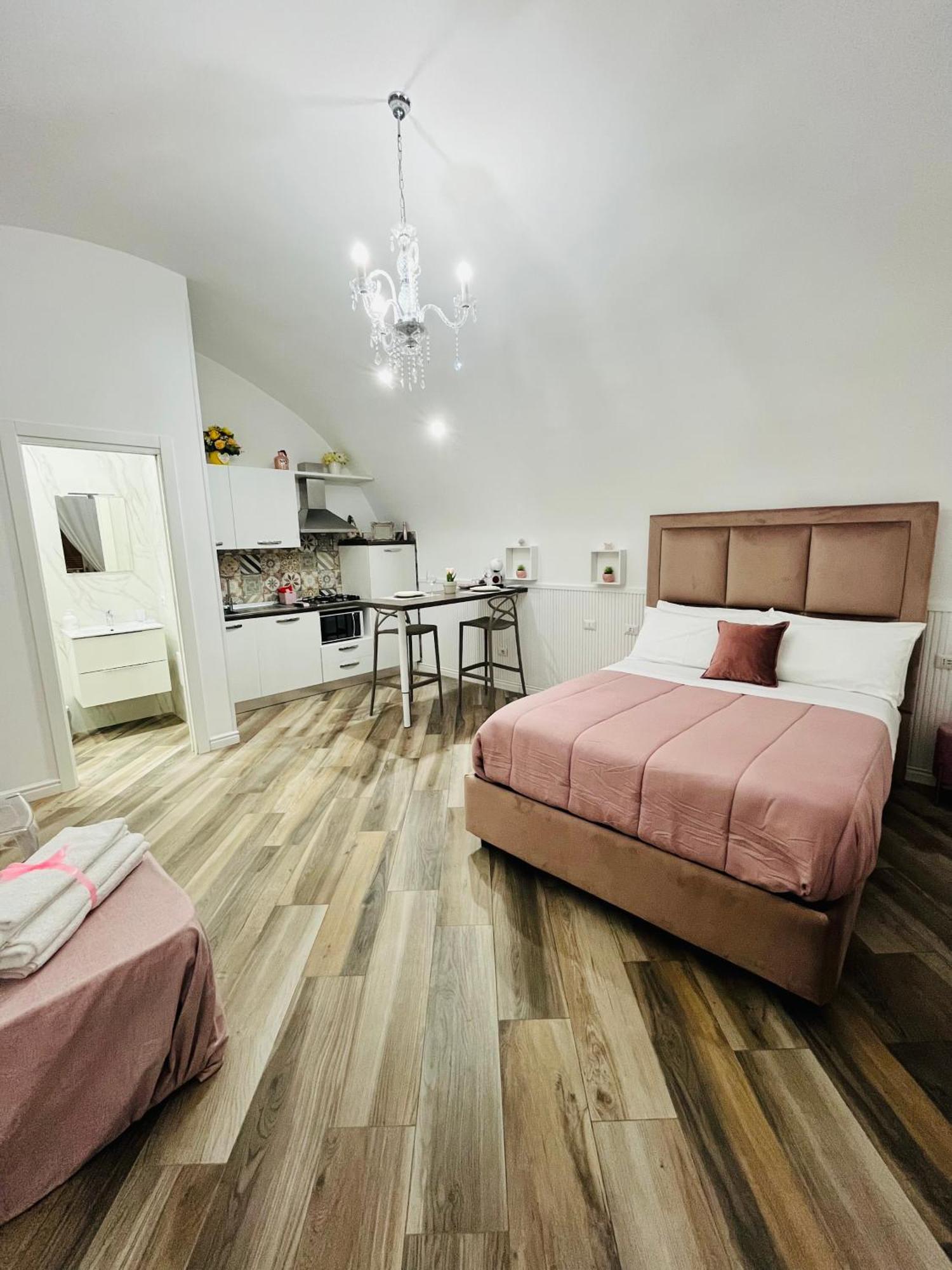 Donn'Anna Naples City Center Eksteriør bilde